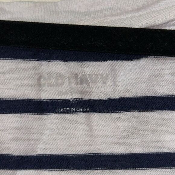 Women’s 3x old navy tshirt - Picture 2 of 3